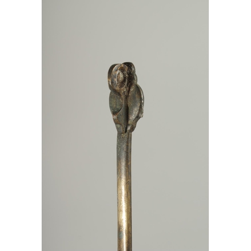 367 - A RARE ROMAN OR ISLAMIC WHITE METAL SPOON, 20cm long.