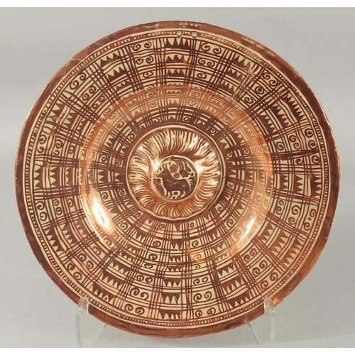 393 - A HISPANO-MORESQUE COPPER LUSTRE CHARGER, 37cm diameter.