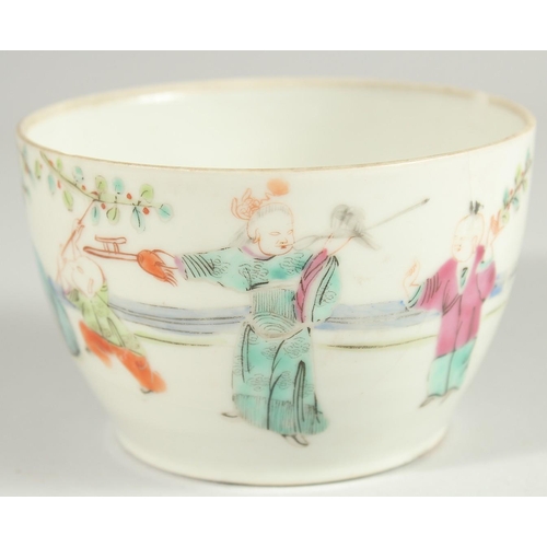 44 - A CHINESE FAMILLE ROSE PORCELAIN BOWL, possibly a box lacking cover, painted with figures in a garde... 