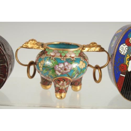 46 - THREE SMALL CHINESE TRINKETS; a miniature cloisonne censer, a cloisonne lidded box, and a hardstone ... 