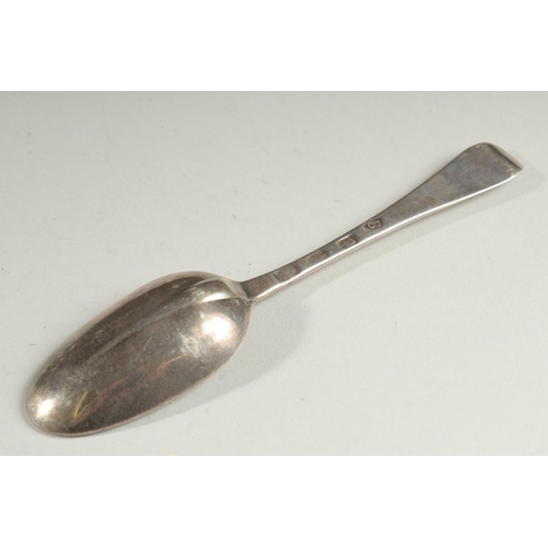 1952 - AN EARLY GEORGE I SILVER RAT TAIL SPOON. 7.75ins long.  London 1717.