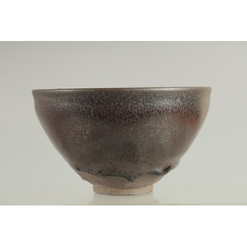 114 - A CHINESE JIAN WARE BOWL, 12.5cm diameter.