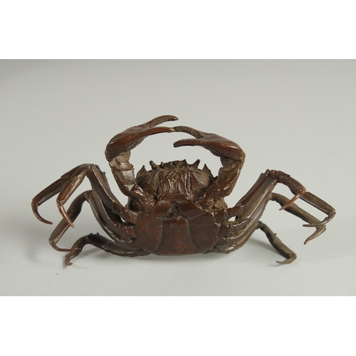 123 - A JAPANESE BRONZE OKIMONO OF A CRAB, 14.5cm wide.