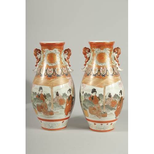 81 - A FINE PAIR OF JAPANESE KUTANI PORCELAIN TWIN HANDLE VASES, painted with a continuous scene depictin... 