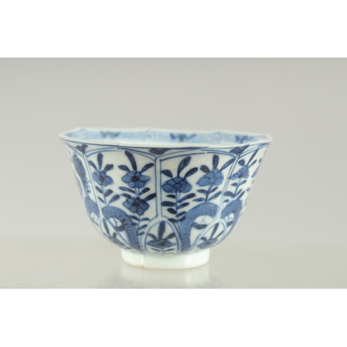 96 - A CHINESE KANGXI BLUE AND WHITE PORCELAIN TEA BOWL, 8.5cm diameter.