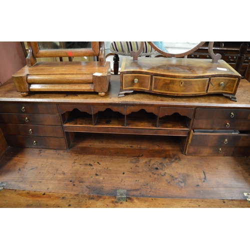 255 - A good George III mahogany bureau.