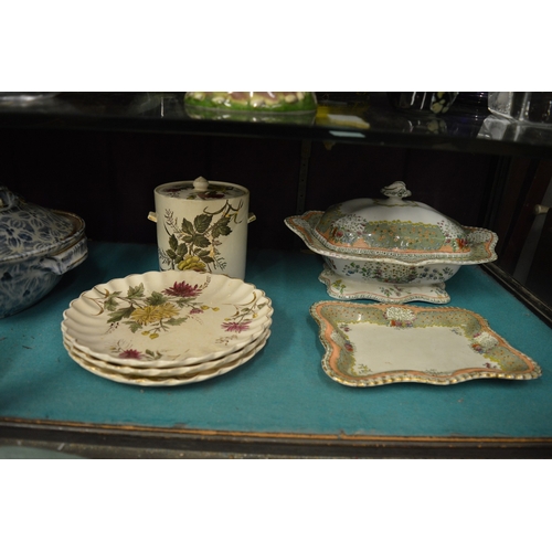 67 - Decorative plates etc.