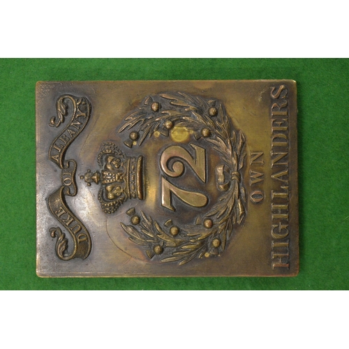 998 - A Victorian 77nd Duke of Albanys Own Highlanders Regiment on Foot brass shoulder belt plate.