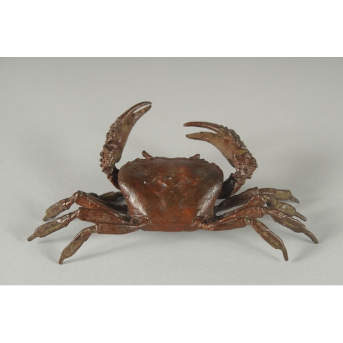 118 - A JAPANESE BRONZE OKIMONO OF A CRAB.