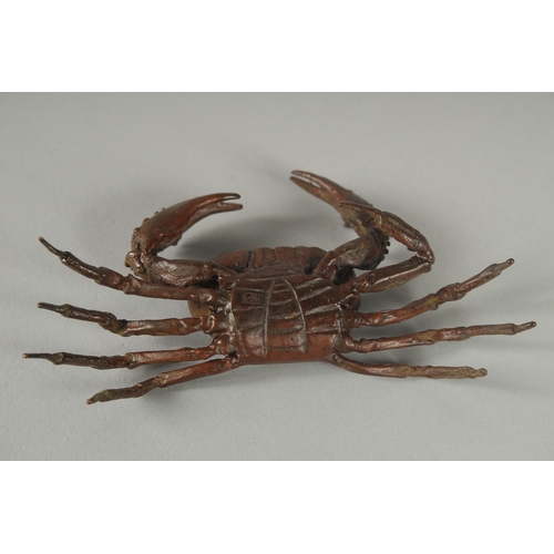 118 - A JAPANESE BRONZE OKIMONO OF A CRAB.