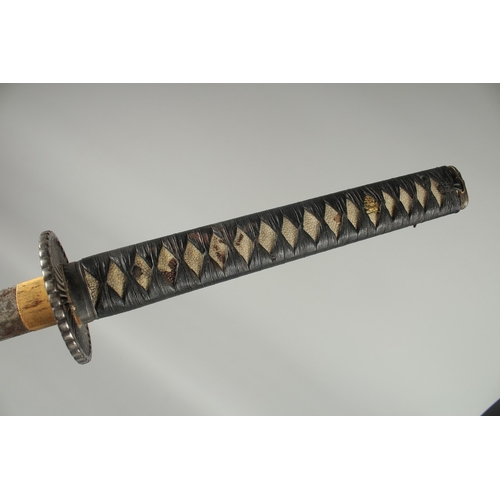 189 - A JAPANESE KATANA SWORD.