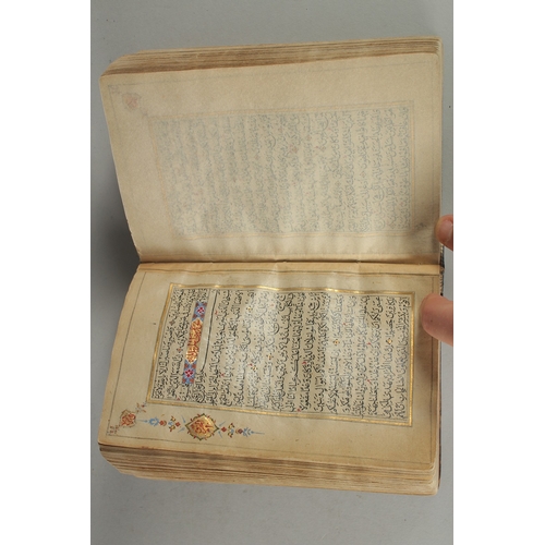 242 - A FINE 19TH CENTURY ISLAMIC KASHMIRI QURAN, Arabic manuscript on paper, with black naskh, text panel... 