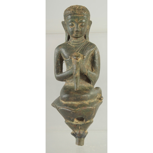 582 - AN EARLY BRONZE BUDDHA FINIAL, 12.5cm high.