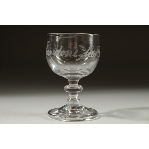 1043 - A SMALL GEORGIAN GLASS engraved 