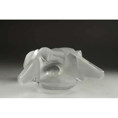 1063 - A LALIQUE FROSTED GLASS VASE 