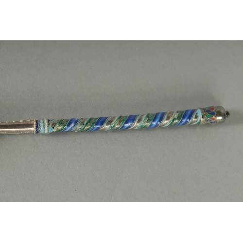 1414 - A GOOD RUSSIAN SILVER AND ENAMEL spoon 19cm long. Marks: 84.  A.A. over 1890. Weight: 48gms.... 