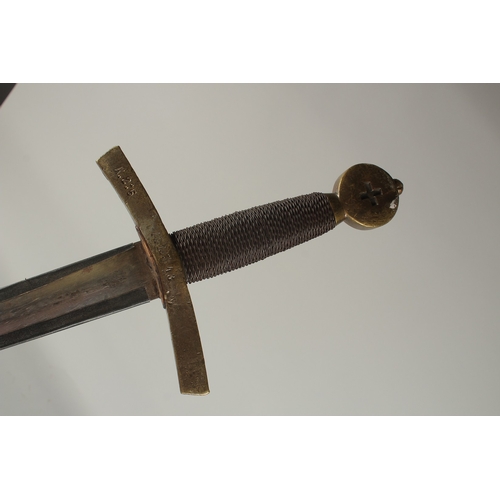 1182 - AN EARLY 20TH CENTURY SWORD, possibly for theatrical use..