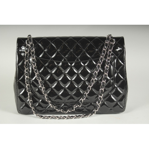 1248 - A SUPERB CHANEL LEATHER BAG in original box.