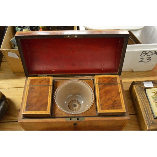 607 - A good George III yew wood dome top tea caddy with fitted interior.