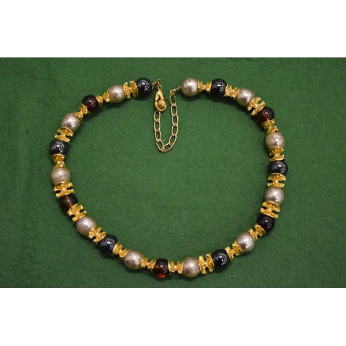 848 - A set of worry beads.