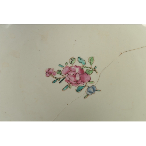 101 - A CHINESE EXPORT FAMILLE ROSE PORCELAIN PUNCH BOWL, the exterior painted with panels of figures, 26c... 