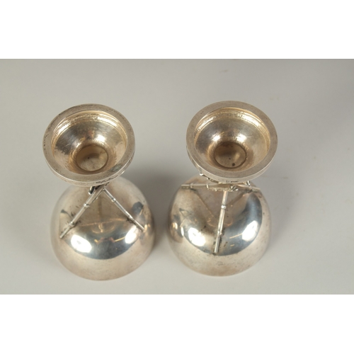 110 - A PAIR OF CHINESE SILVER HUNTING RIFLE FOOTED CUPS, hallmarks to the foot rim, 14.5cm high.