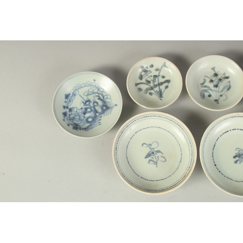 120 - THREE PAIRS OF CHINESE TEK SING CARGO BLUE AND WHITE DISHES, 12cm, 10.5cm and 8.5cm diameter, (6).