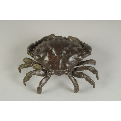 66 - A JAPANESE BRONZE OKIMONO OF A CRAB, 7.5cm wide.