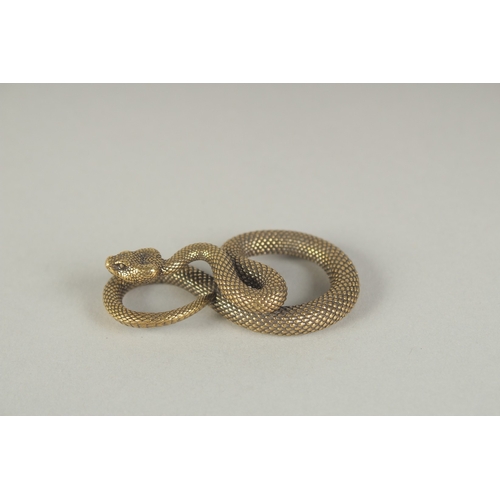 67 - A JAPANESE GILT BRONZE SNAKE, 5cm long.