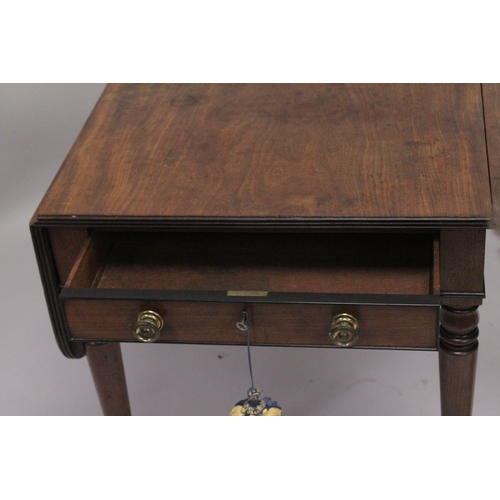 1011 - A LARGE 19TH CENTURY GILLOW MODEL MAHOGNAY PEMBROKE TABLE with reeded edge, folding flaps and drawer... 