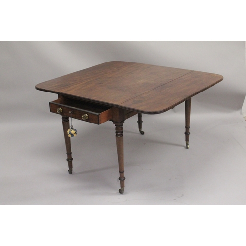 1011 - A LARGE 19TH CENTURY GILLOW MODEL MAHOGNAY PEMBROKE TABLE with reeded edge, folding flaps and drawer... 