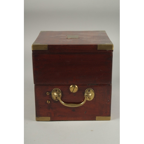 1201 - A SUPERB MAHOGANY CASE CHRONOMETER by ROBERT MOLYNEUX & SONS, 50 Southampton Row, London. No. 2123. ... 