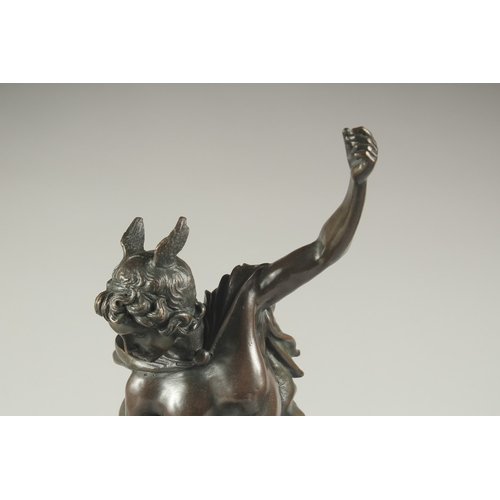 1266 - GIAMBOLOGNA. A GOOD BRONZE CLASSICAL FIGURE. Signed, on a circular base. 22ins high.