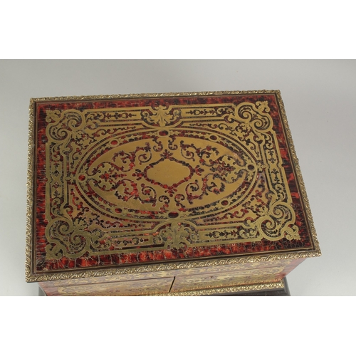 1293 - A VERY GOOD BOULLE FITTED WRITING BOX with sliding drawer and fitted interior. Taulin Falot, 131 Pal... 