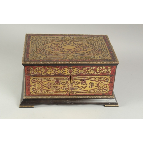 1293 - A VERY GOOD BOULLE FITTED WRITING BOX with sliding drawer and fitted interior. Taulin Falot, 131 Pal... 