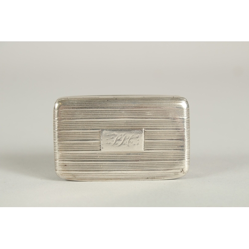 1438 - A WILLIAM IV SILVER RIBBED SNUFF BOX. Birmingham 1836, maker: Thomas Shaw.