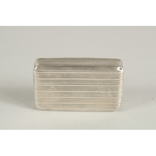 1438 - A WILLIAM IV SILVER RIBBED SNUFF BOX. Birmingham 1836, maker: Thomas Shaw.