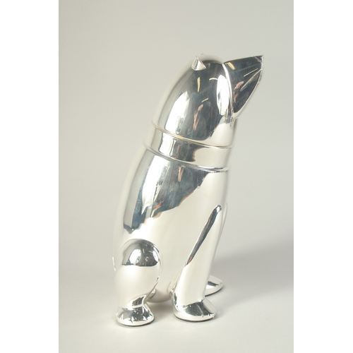 1688 - A SILVER PLATED COCKTAIL SHAKER, modelled as a POLAR BEAR.  10ins high.