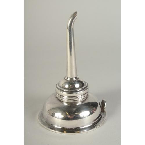 1713 - A GEORGE III SILVER WINE FUNNEL. London 1792.