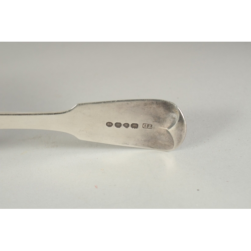 1714 - A GOERGE IV SILVER FIDDLE PATTERN FISH SLICE. London 1824, Maker:  T. D.