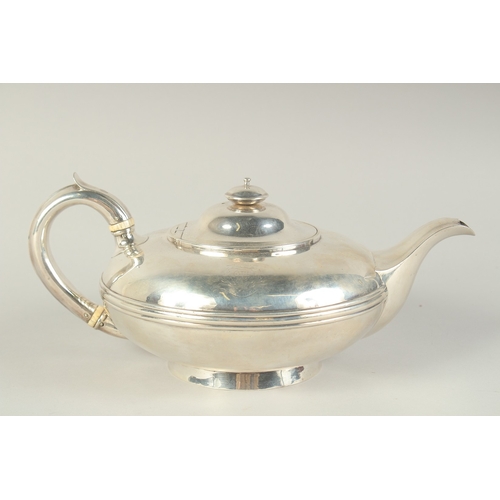 1762 - A GOOD VICTORIAN SILVER CIRCULAR TEA POT by BENJAMIN SMITH. London 1840, Weight: 28ozs.