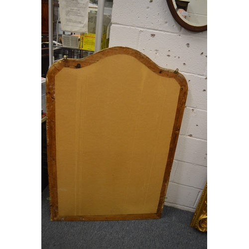 264 - A good 19th century arched topped gilt framed wall mirror.