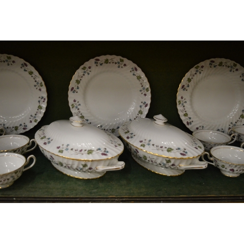 559 - A Minton Dryden dinner service.