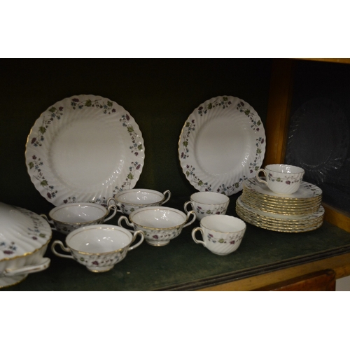 559 - A Minton Dryden dinner service.