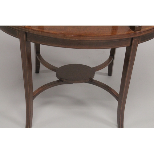 1034C - AN EDWARDIAN INLAID MAHOGANY TWO TIER TRAY TOP ETAGERE, on curving legs. 2ft 5.5ins long x 1ft 7ins ... 