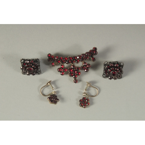 1651 - A SUITE OF GARNET JEWELLERY, TWO PAIRS OF EARRINGS, boxed.