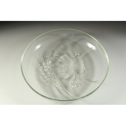 1059 - A GOOD LARGE ART DECO GLASS CIRCULAR DISH with a large angel fish in relief. 12ins diameter.