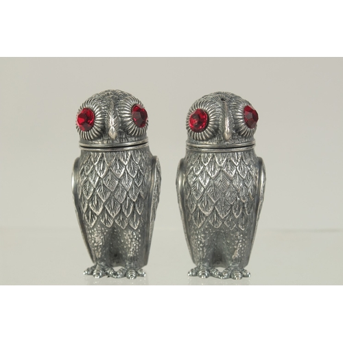 1461 - A PAIR OF OWL SILVER PLATED SALT AND PEPPERS.2.75ins.