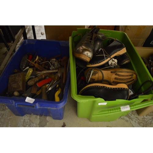 123 - A large quantity of tools.