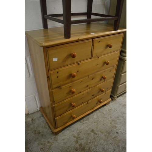 186 - Modern pine chest of drawers.